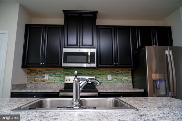 8450 DEVRIES LN, Spotsylvania, VA 22553