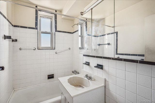 3903 Nostrand Avenue 6D, Brooklyn, NY 11235