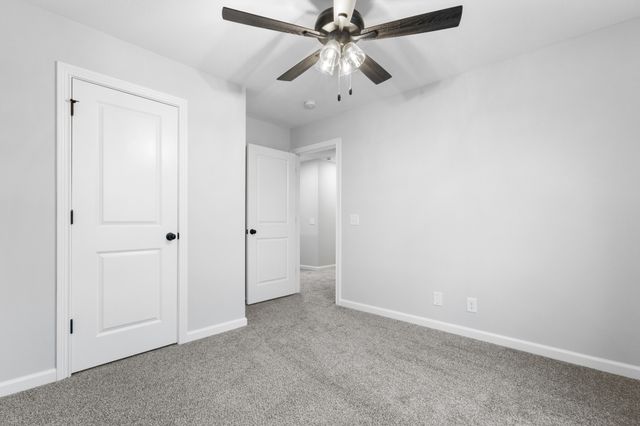 264 Kildeer Dr, Clarksville, TN 37040