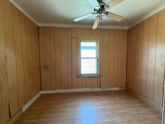 8324 S Kingston Avenue, Chicago, IL 60617