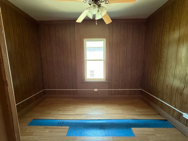 8324 S Kingston Avenue, Chicago, IL 60617