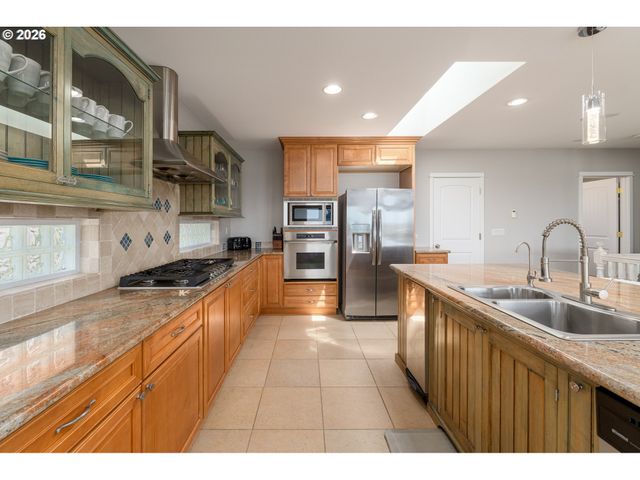 3356 Beach Loop Drive, Bandon, OR 97411