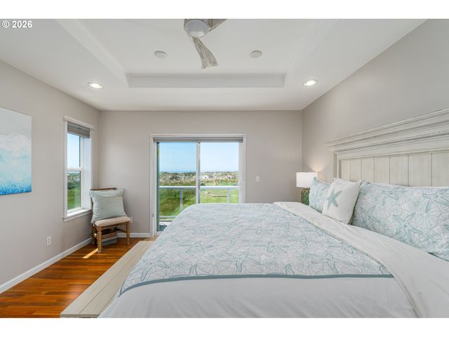 3356 Beach Loop Drive, Bandon, OR 97411
