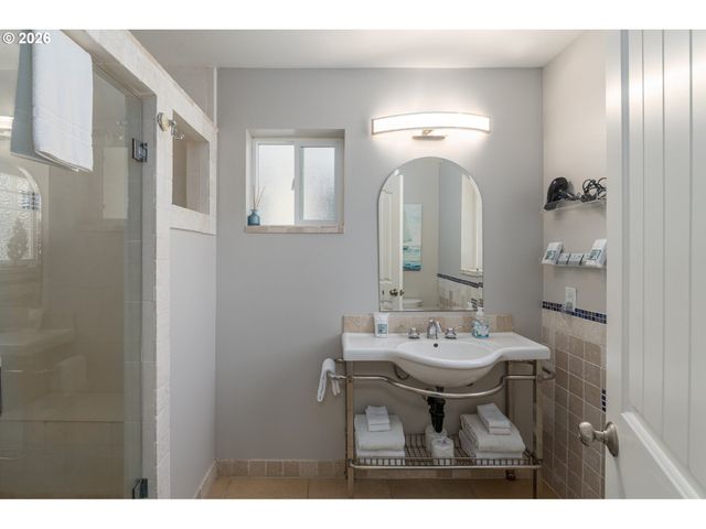 3356 Beach Loop Drive, Bandon, OR 97411