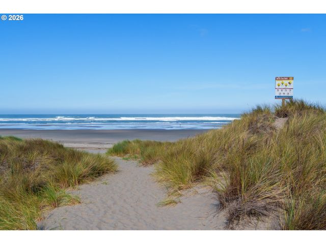3356 Beach Loop Drive, Bandon, OR 97411