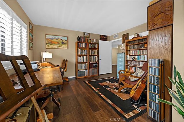 5001 E Atherton 204, Long Beach, CA 90815