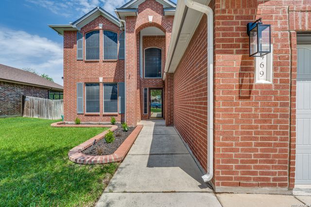 469 Silver Buckle, Schertz, TX 78154