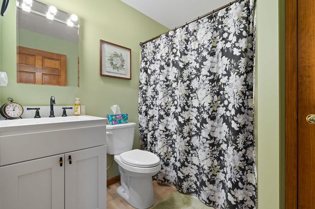 167 Wood Duck Drive, Valparaiso, IN 46385