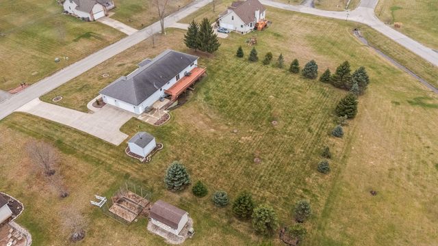 167 Wood Duck Drive, Valparaiso, IN 46385