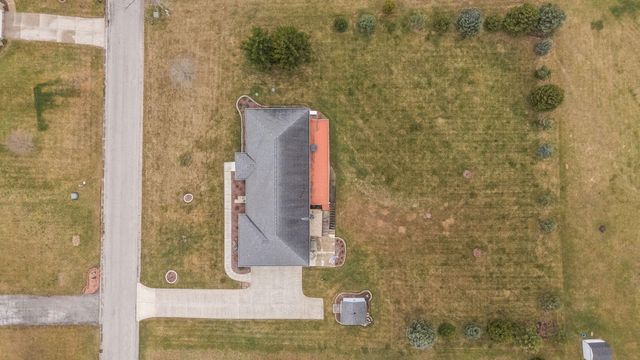 167 Wood Duck Drive, Valparaiso, IN 46385