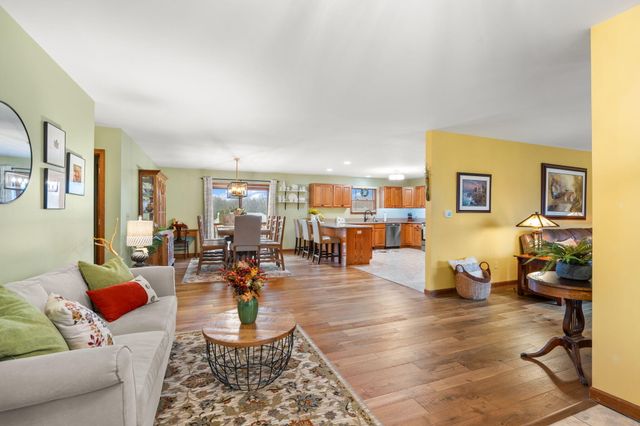 167 Wood Duck Drive, Valparaiso, IN 46385