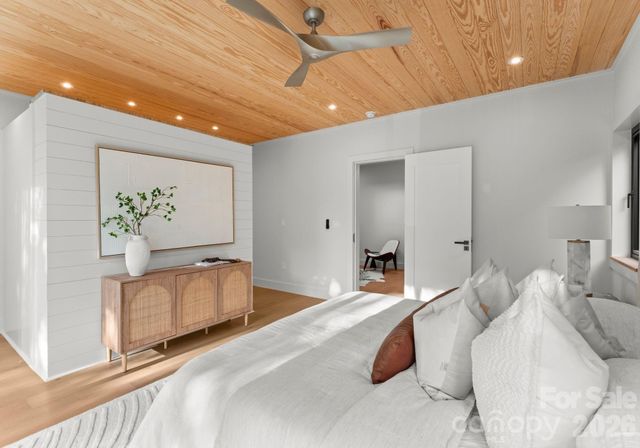 3614 Barclay Downs Drive 102, Charlotte, NC 28209