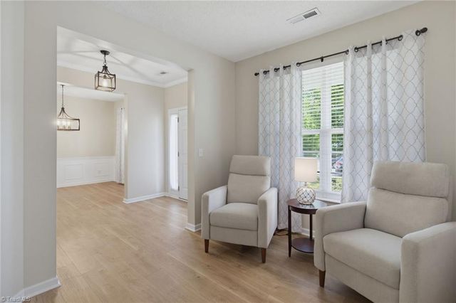 3706 Single Leaf Circle, High Point, NC 27265