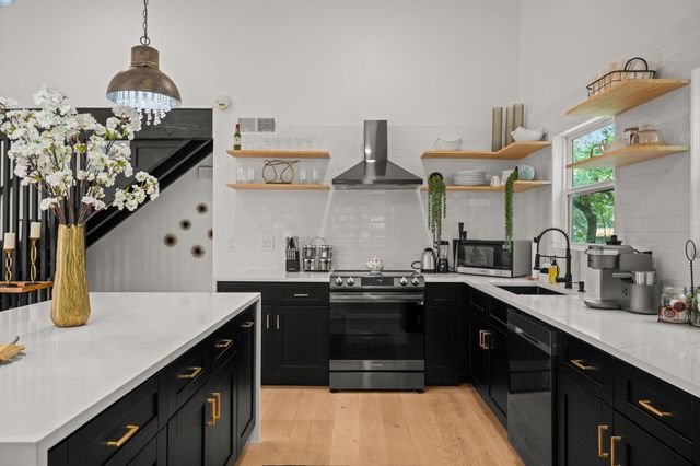 3904 Highland DR, Austin, TX 78734