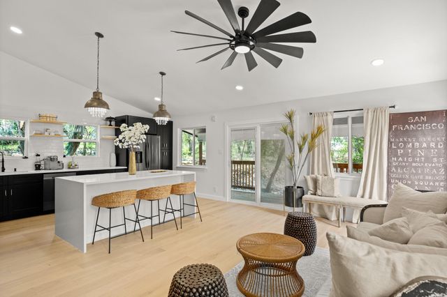 3904 Highland DR, Austin, TX 78734