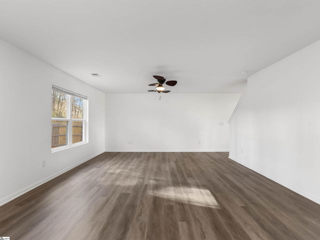 224 Hotchkiss Lane, Duncan, SC 29334