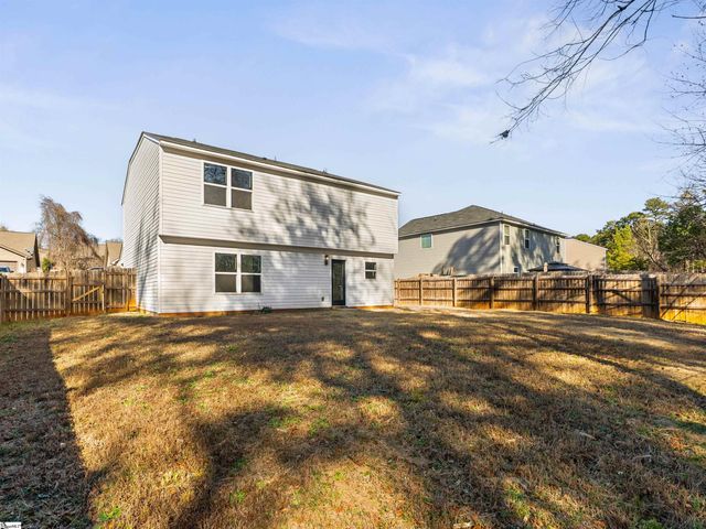 224 Hotchkiss Lane, Duncan, SC 29334