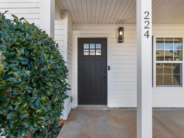 224 Hotchkiss Lane, Duncan, SC 29334