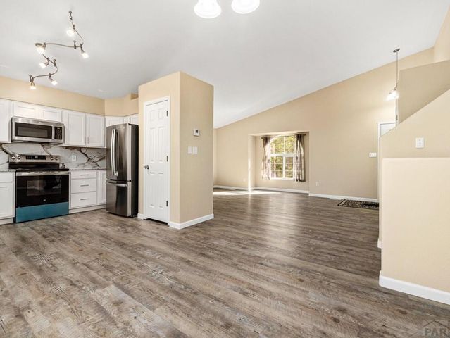 177 Kingsley Ave, Pueblo, CO 81005