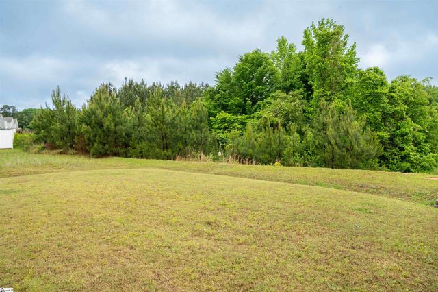 275 Millen Drive, Woodruff, SC 29388