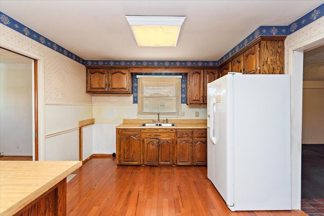 1077 Slaters Creek Rd, Goodlettsville, TN 37072