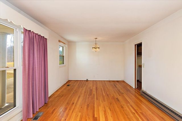 1077 Slaters Creek Rd, Goodlettsville, TN 37072