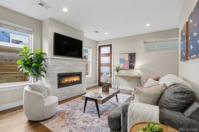 527 Josephine Street, Denver, CO 80206