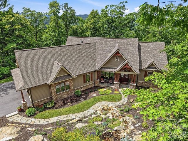 48 S Mountain Morning Lane, Hendersonville, NC 28739