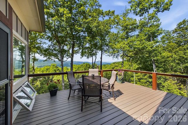 48 S Mountain Morning Lane, Hendersonville, NC 28739