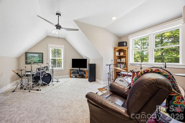 48 S Mountain Morning Lane, Hendersonville, NC 28739