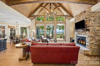 48 S Mountain Morning Lane, Hendersonville, NC 28739