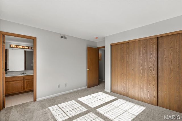 2506 Creve Coeur Mill Road 8, Maryland Heights, MO 63043