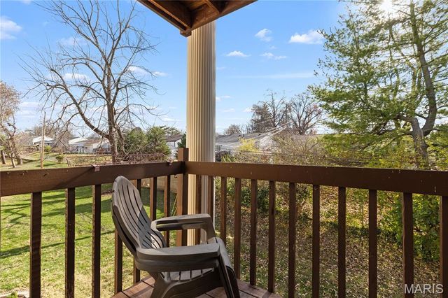 2506 Creve Coeur Mill Road 8, Maryland Heights, MO 63043