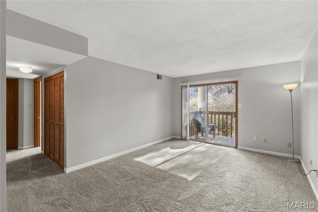 2506 Creve Coeur Mill Road 8, Maryland Heights, MO 63043