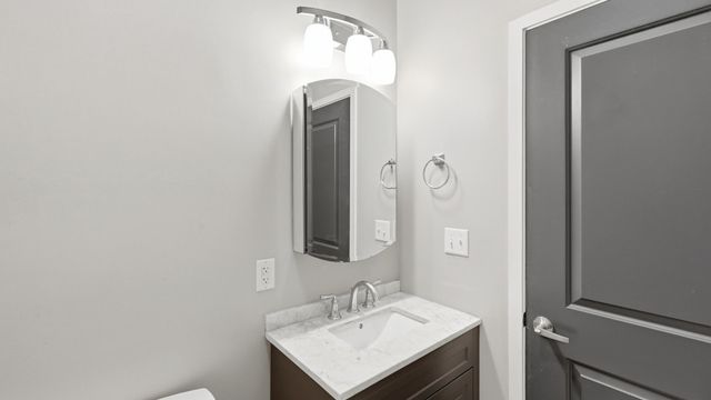863 Flynn St Apt 104, Chattanooga, TN 37403