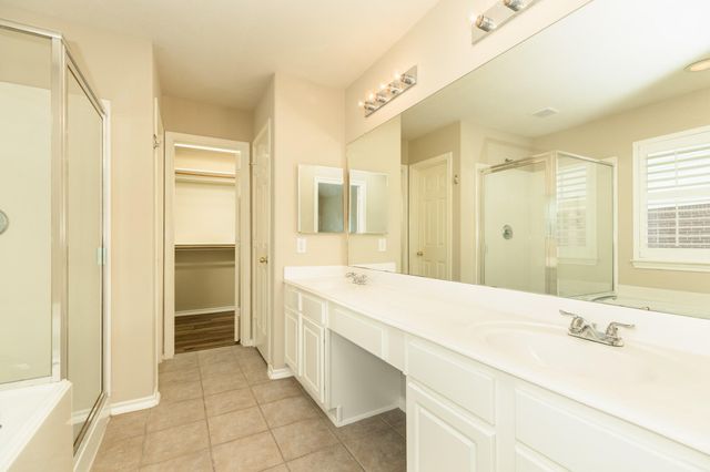 413 Sun River Lane, League City, TX 77539