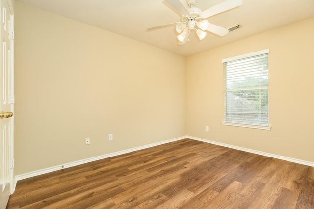 413 Sun River Lane, League City, TX 77539