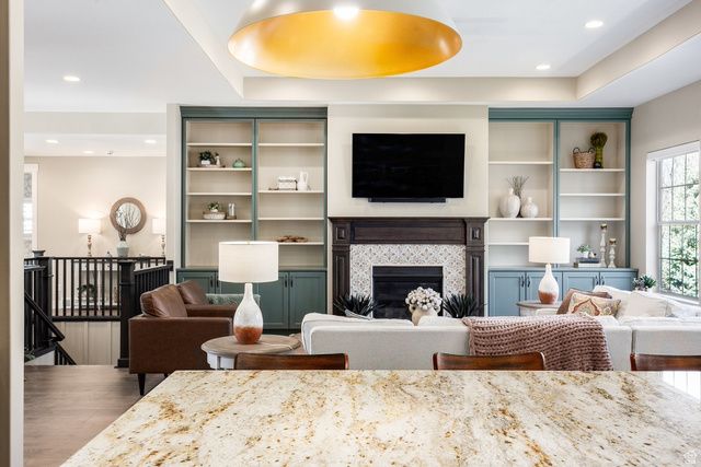 10847 S HIDDENWOOD DR, Sandy, UT 84092