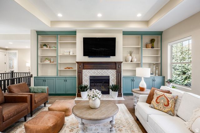 10847 S HIDDENWOOD DR, Sandy, UT 84092