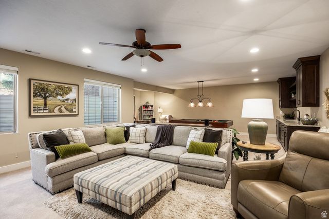 10847 S HIDDENWOOD DR, Sandy, UT 84092