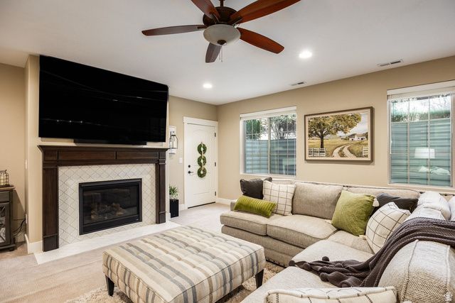 10847 S HIDDENWOOD DR, Sandy, UT 84092