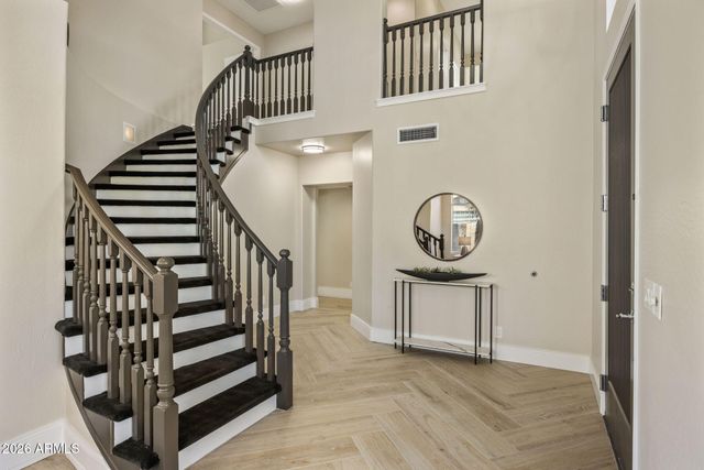 4718 E VIA MONTOYA Drive, Phoenix, AZ 85050