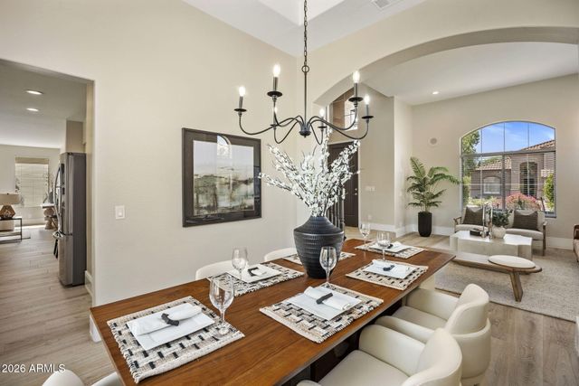 4718 E VIA MONTOYA Drive, Phoenix, AZ 85050