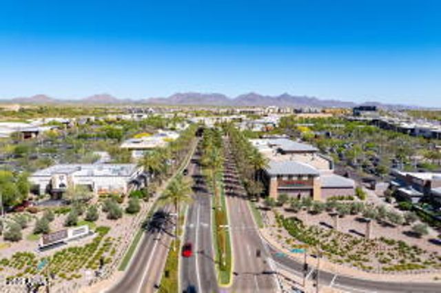 4718 E VIA MONTOYA Drive, Phoenix, AZ 85050