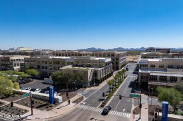 4718 E VIA MONTOYA Drive, Phoenix, AZ 85050