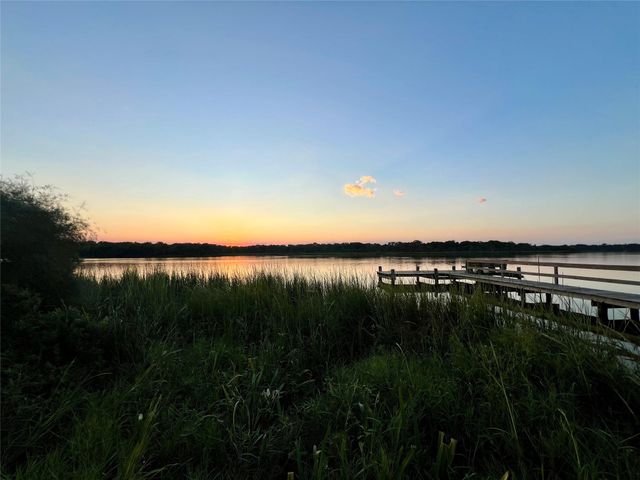 4247 Crownwood Drive, Seabrook, TX 77586