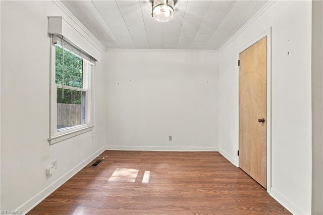 819 Carolina Avenue, Thomasville, NC 27360