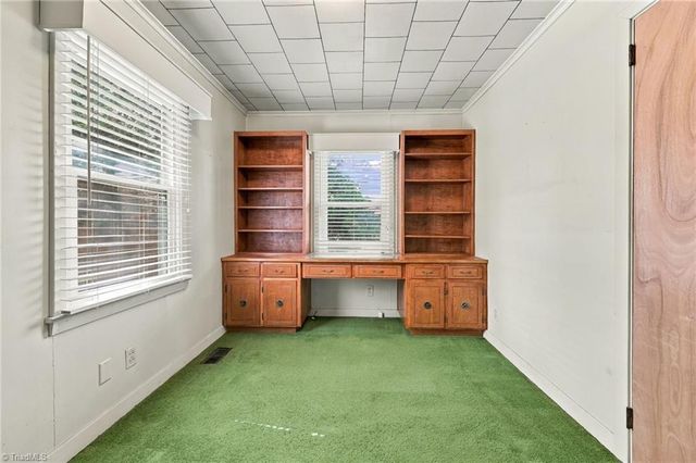 819 Carolina Avenue, Thomasville, NC 27360