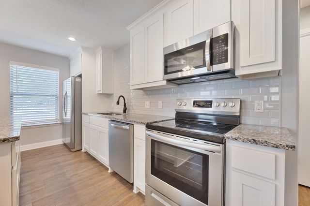 1713 Bronco Road, Granbury, TX 76049