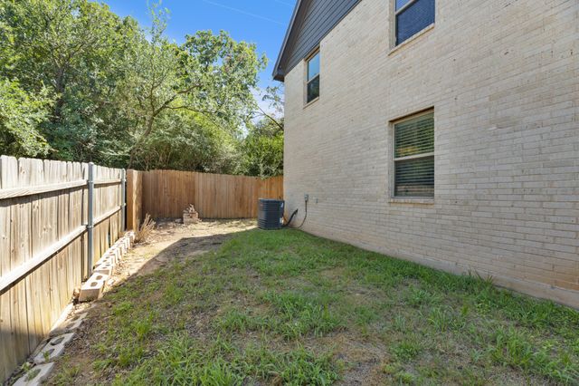 1713 Bronco Road, Granbury, TX 76049